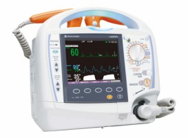 TEC-5600 Serisi Defibrilatör